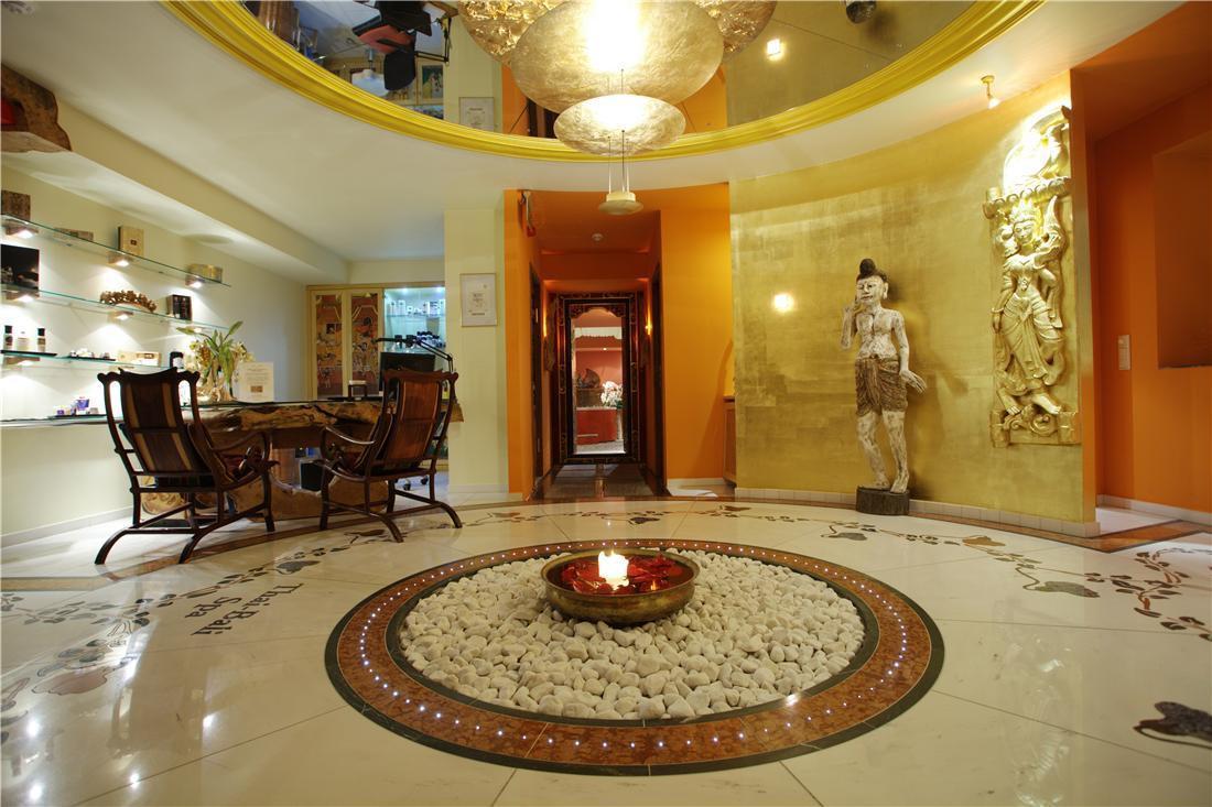 Grand Hotel بينز المظهر الخارجي الصورة Interior of a spa