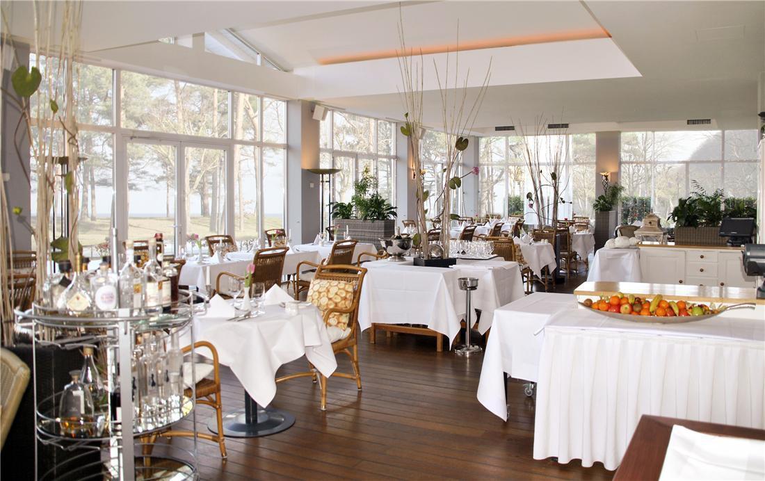 Grand Hotel بينز المظهر الخارجي الصورة Restaurant Tantris