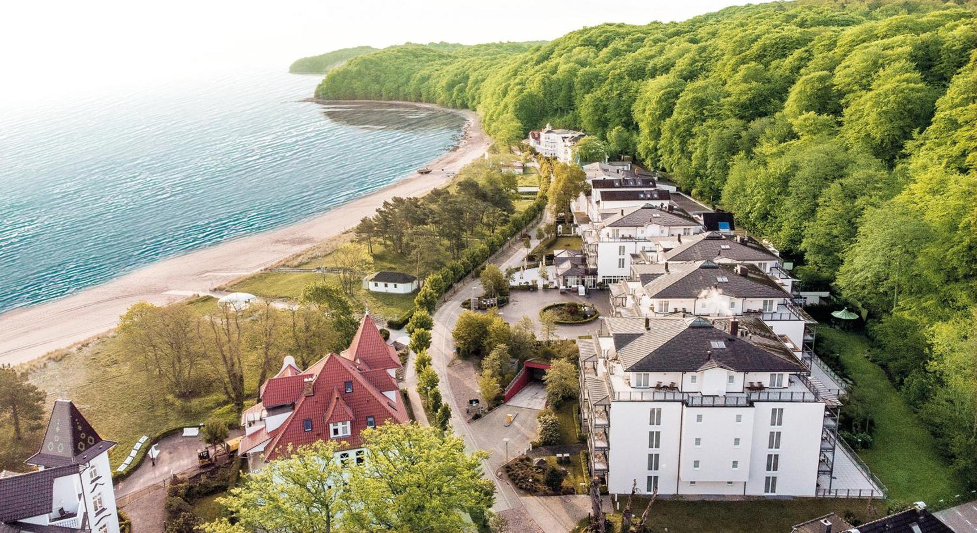 Grand Hotel بينز المظهر الخارجي الصورة Aerial view of the resort