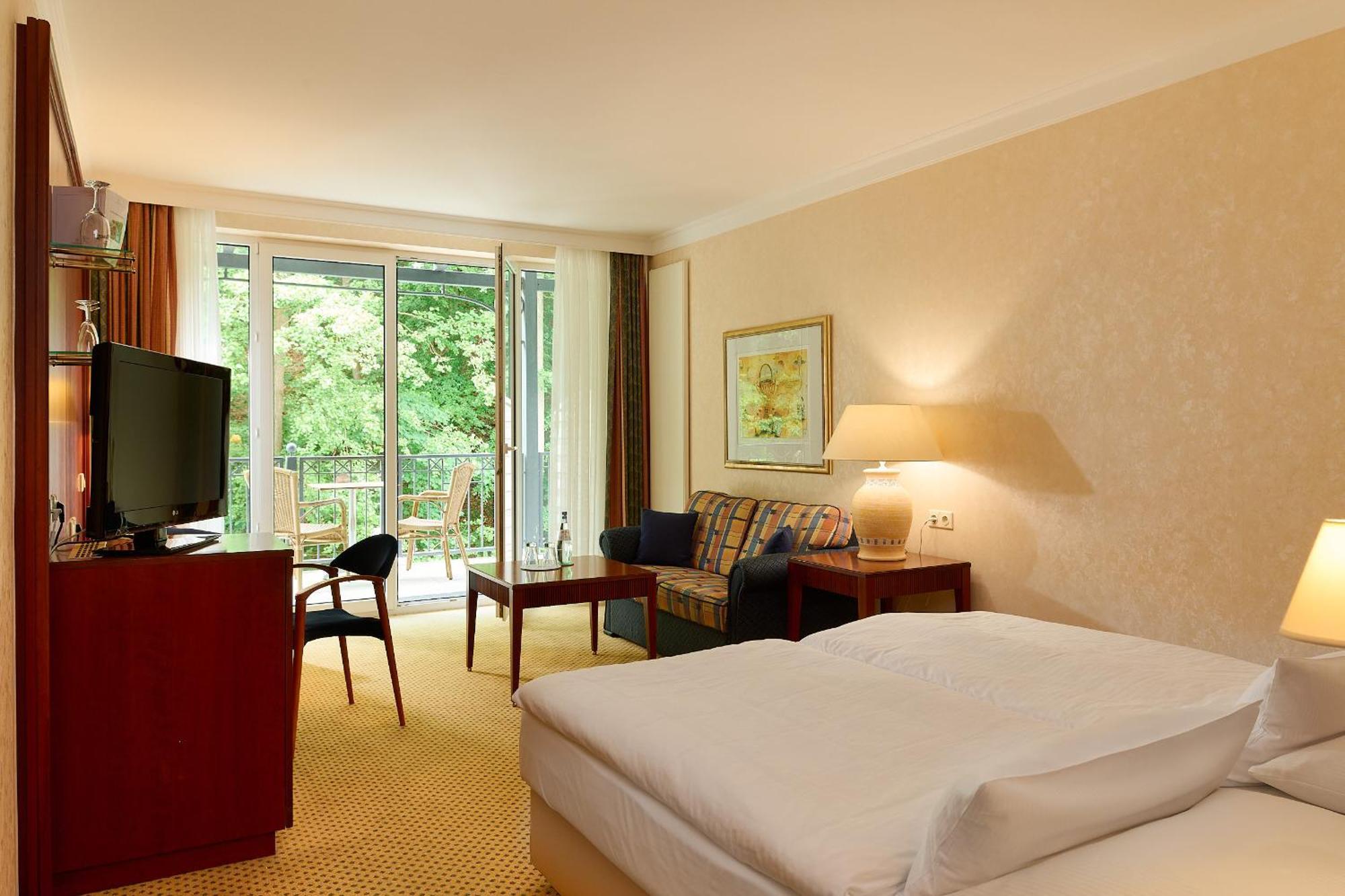 Grand Hotel بينز المظهر الخارجي الصورة A typical room at the Hotel de France