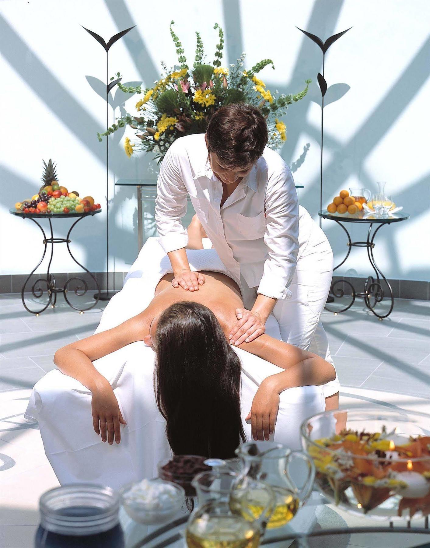 Grand Hotel بينز المظهر الخارجي الصورة Massage