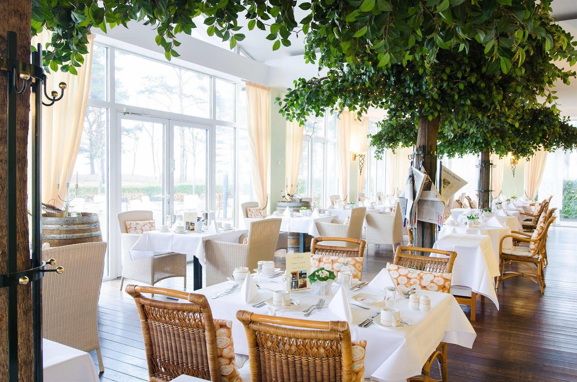 Grand Hotel بينز المظهر الخارجي الصورة Restaurant